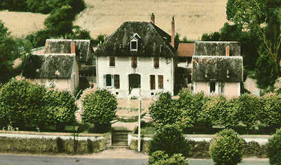 Vue aérienne de l'Hospice, provenant d'une ancienne carte postale recolorisée par mes soins