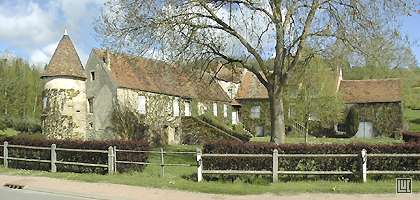 Le Manoir, tré ancienne bâtisse, à Sanssat, Bourbonnais